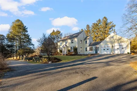 $1,395,000 | 555 Great Road, Lincoln, RI 02865