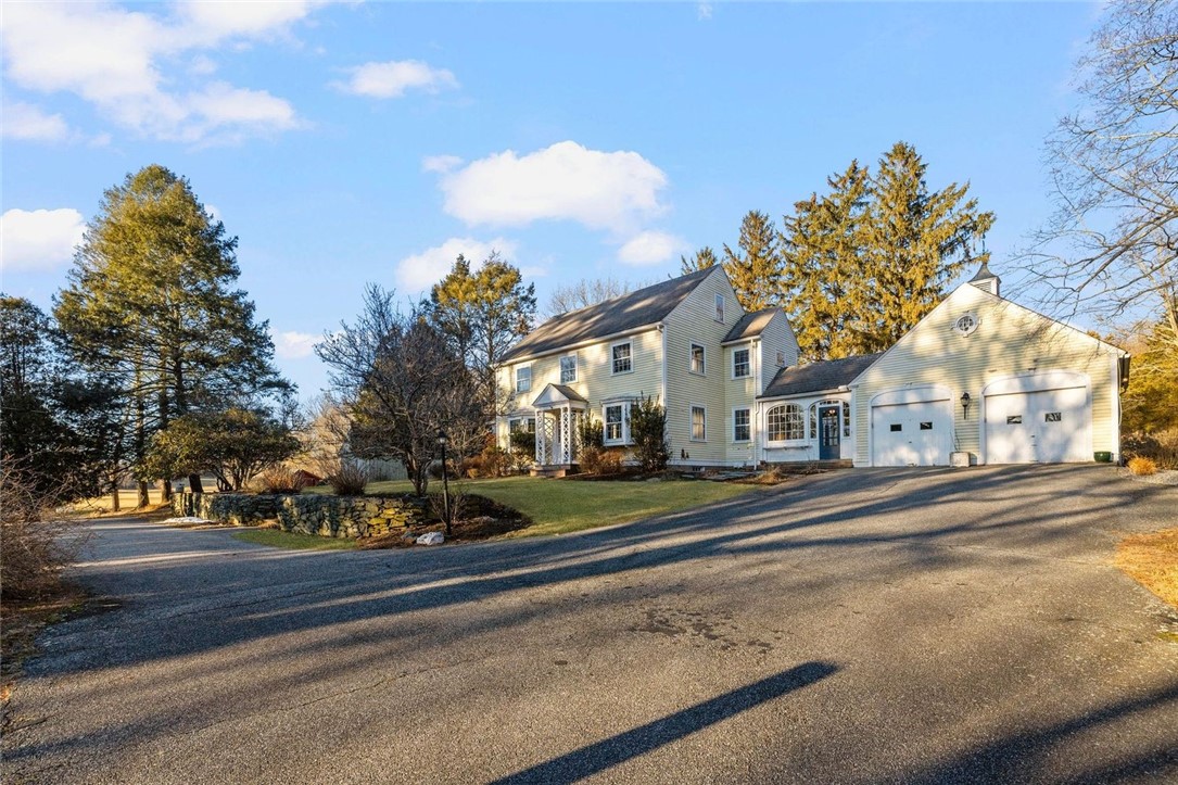 555 Great Road Lincoln, RI 02865 - Photo 8 of 47