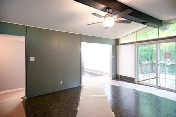 1906 Pennel Road Memphis, TN 38116 - Photo 13 of 38 a view of an empty room with a window