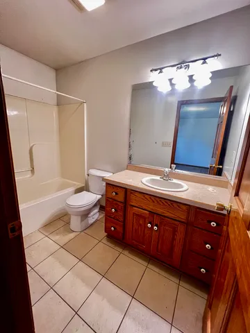 $230,000 | 934 Evans Street, Ottawa, IL 61350