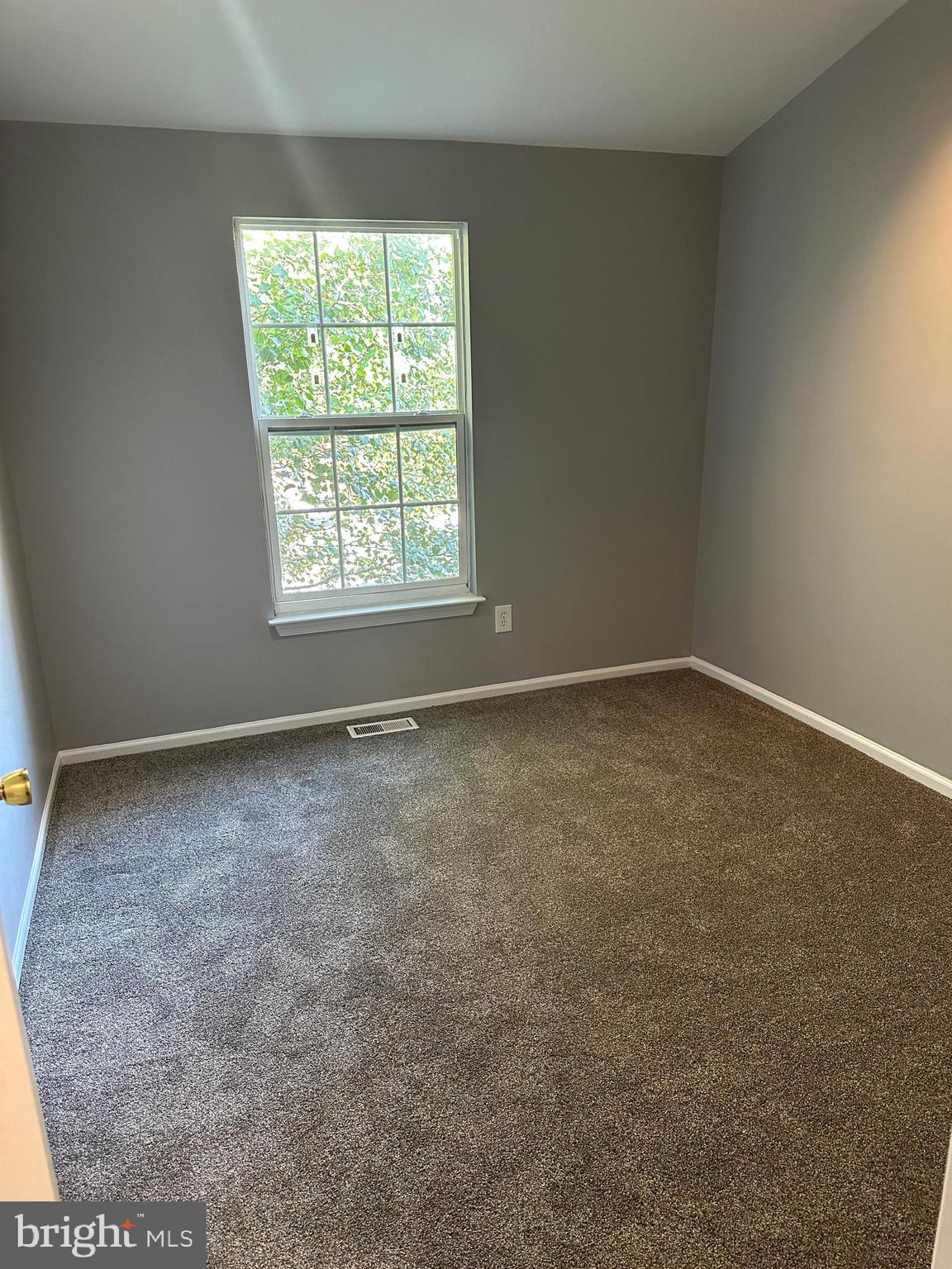 33 Jones Valley Circle Baltimore, MD 21209 - Photo 16 of 26 Bedroom 3