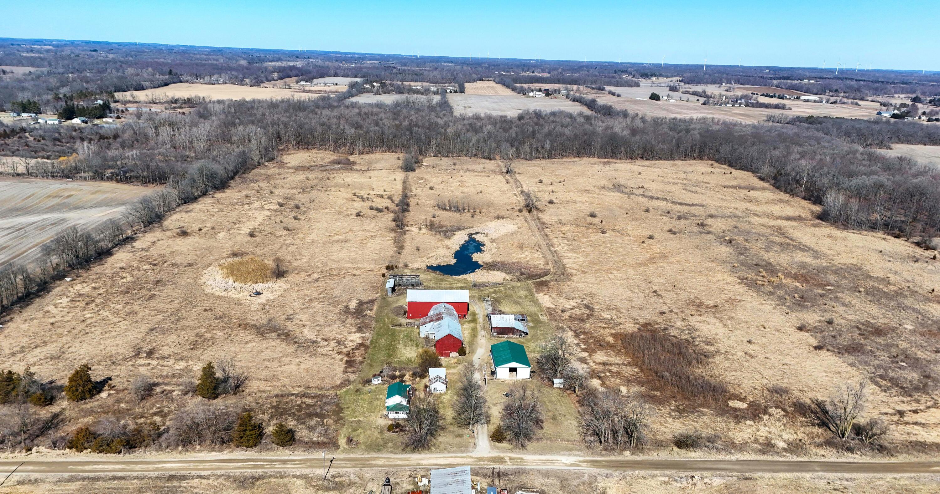 8360 Day Road Pittsford, MI 49271 - Photo 35 of 42 DJI_20260302130501_0054_E