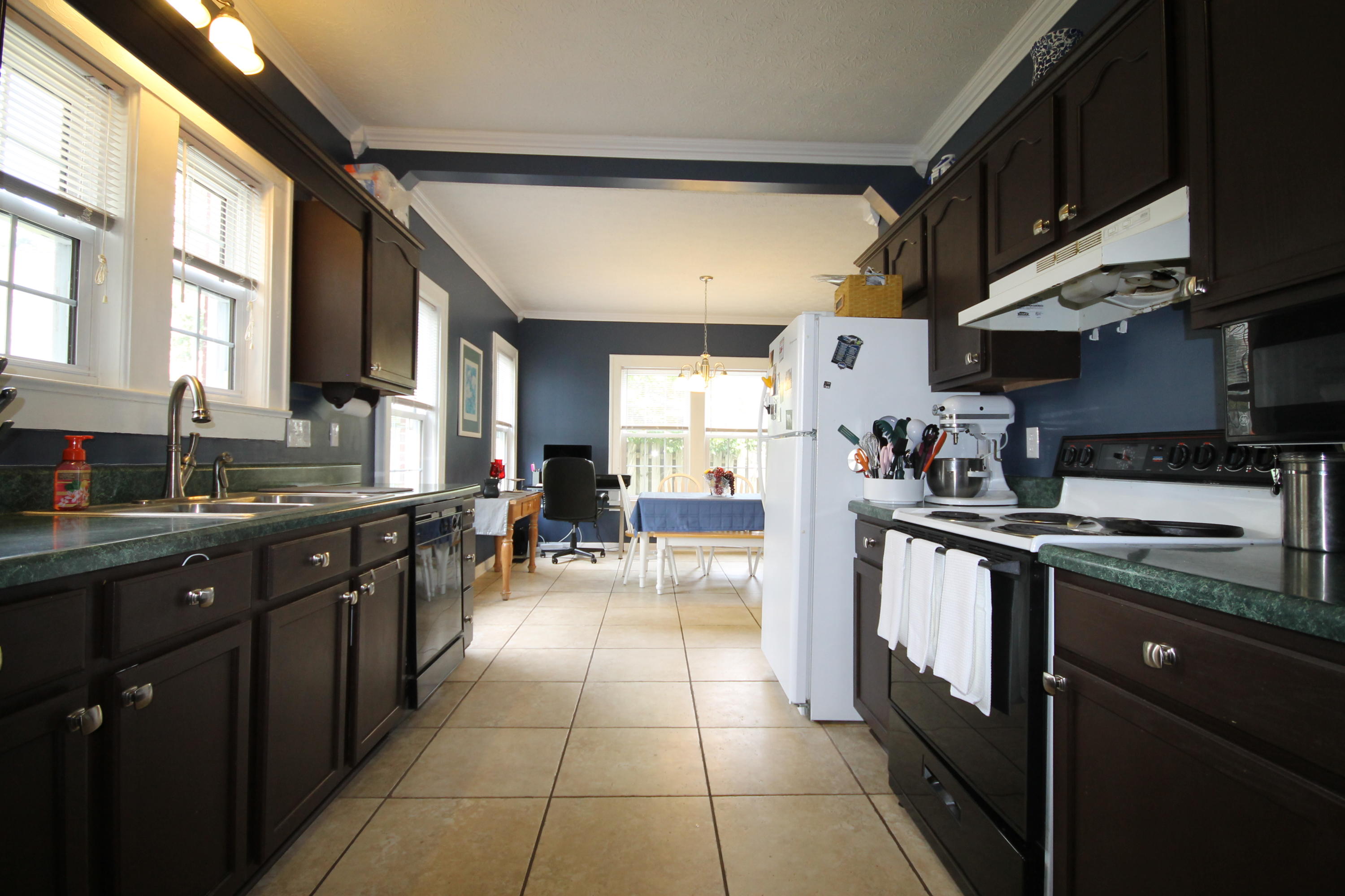 7920 Sharp Road Powell, TN 37849 - Photo 15 of 25 Kitchen