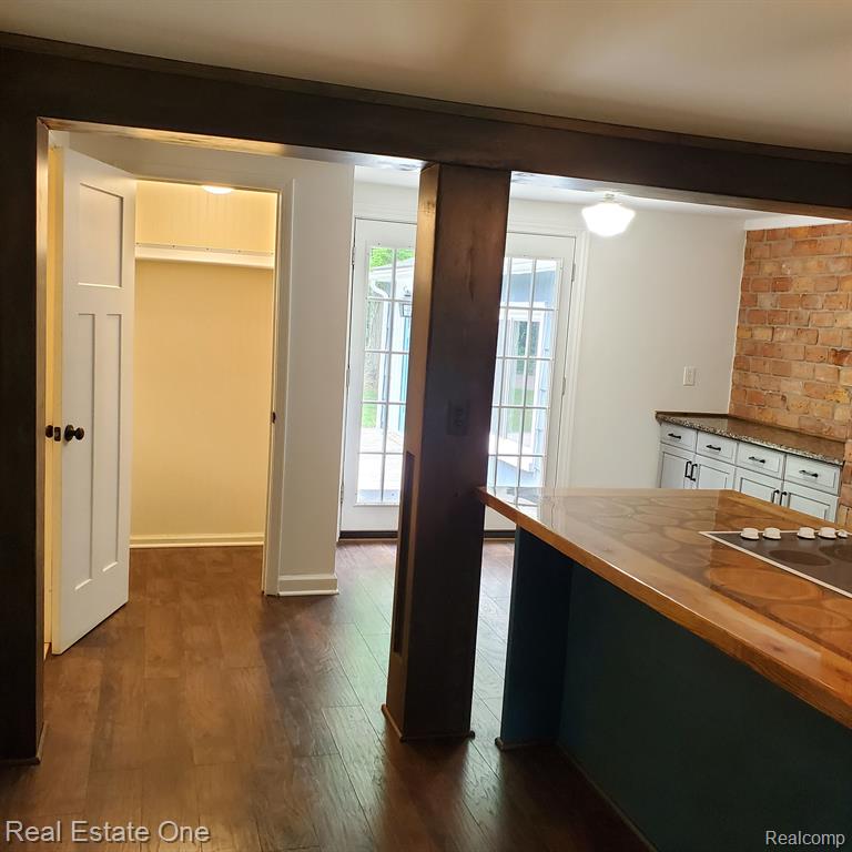 249 West Buell Road Oakland, MI 48363 - Photo 17 of 72