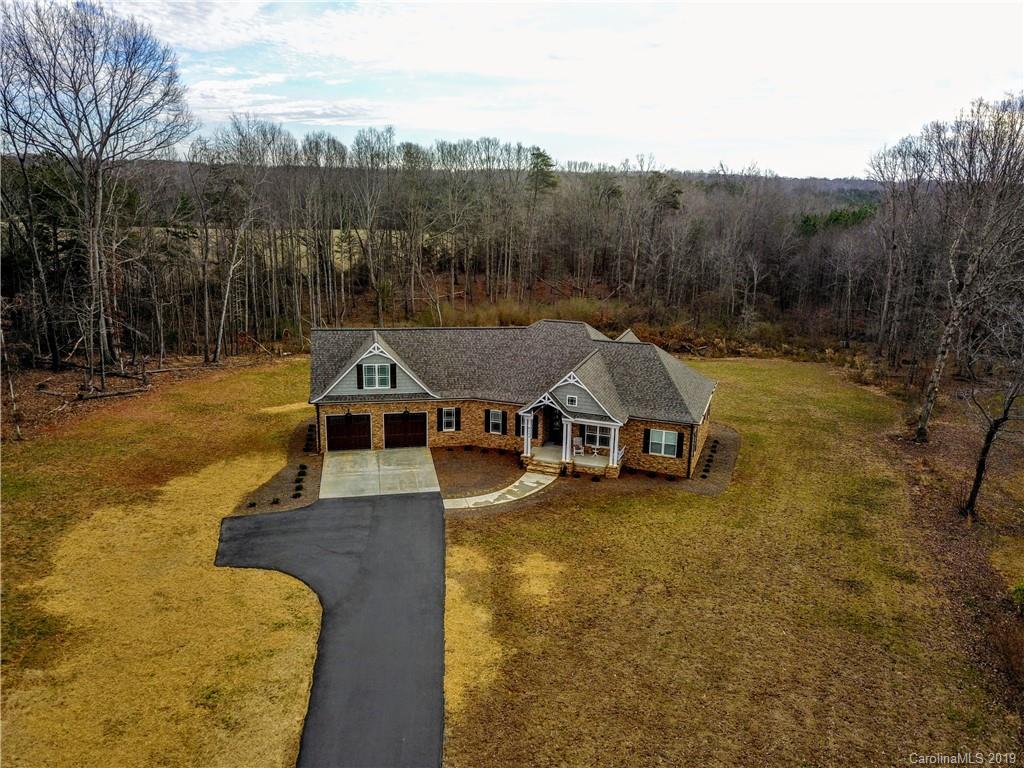 6344 Skylark Road Pfafftown, NC 27040 - Photo 4 of 32 Gallery Image 4