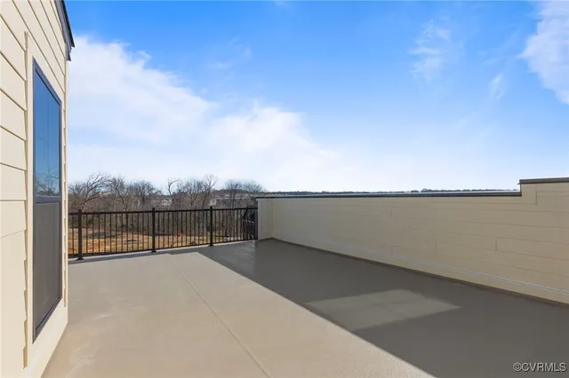 a view of terrace with city view