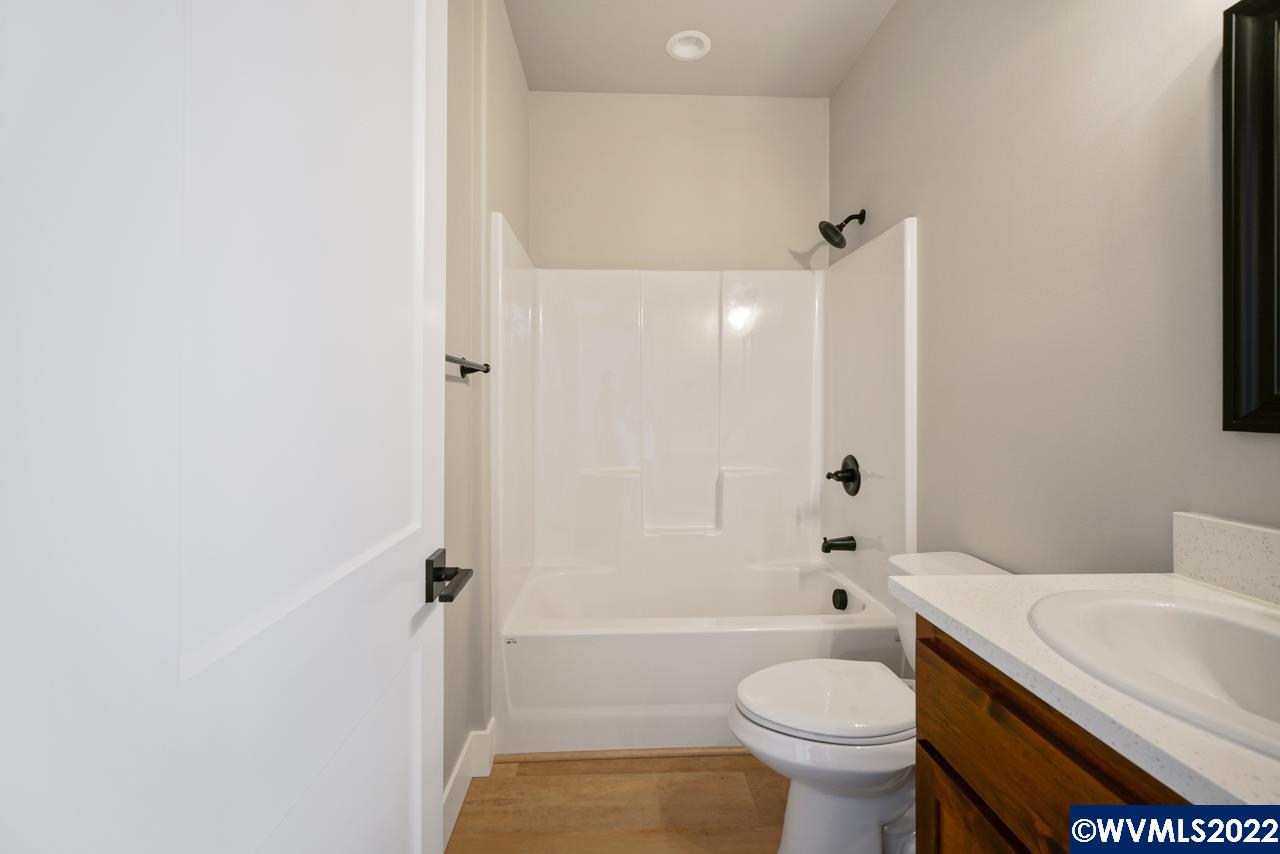 1675 Southwest Ellis Street Dallas, OR 97338 - Photo 28 of 33 Gallery Image 28