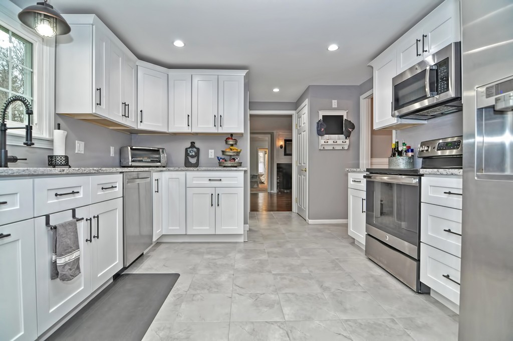 891 Great Pond Road North Andover, MA 01845 - Photo 11 of 28 Gallery Image 11