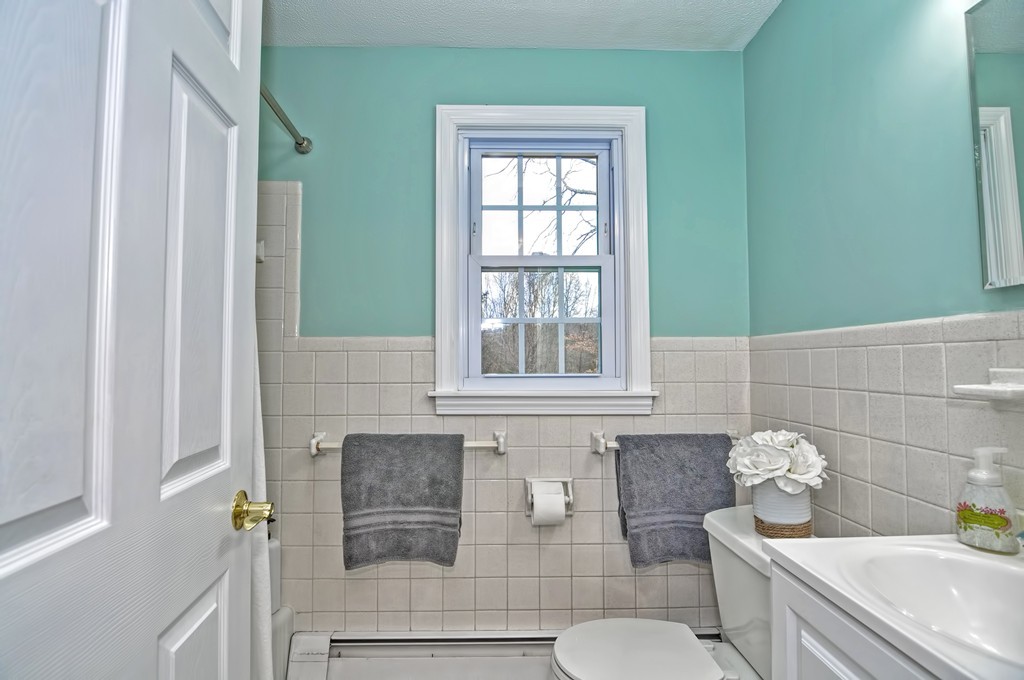 891 Great Pond Road North Andover, MA 01845 - Photo 25 of 28 Gallery Image 25