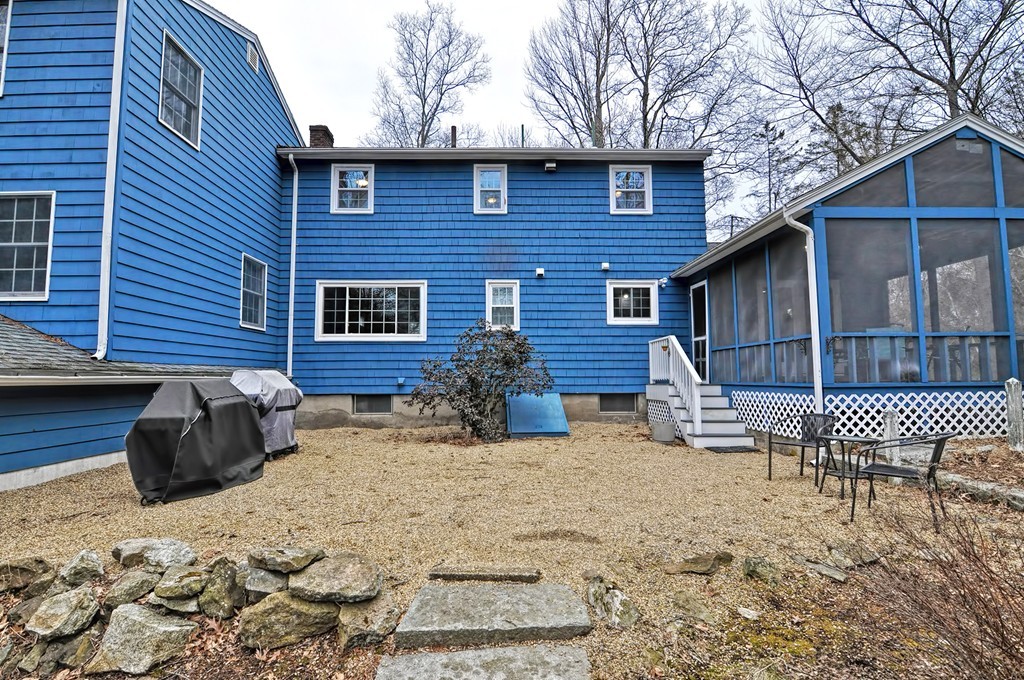 891 Great Pond Road North Andover, MA 01845 - Photo 5 of 28 Gallery Image 5