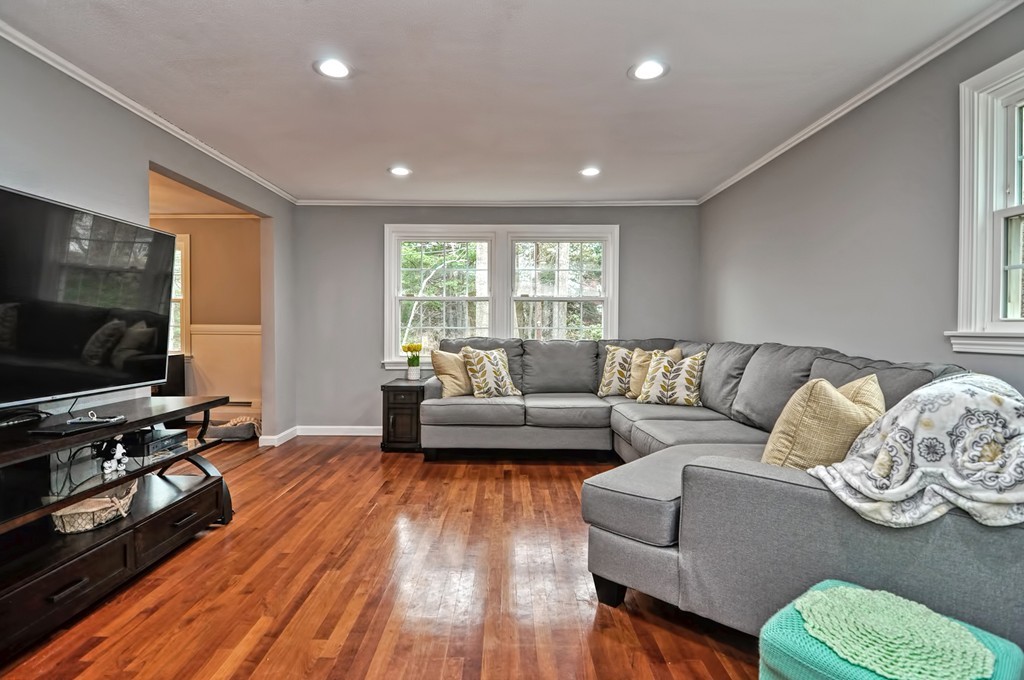 891 Great Pond Road North Andover, MA 01845 - Photo 7 of 28 Gallery Image 7