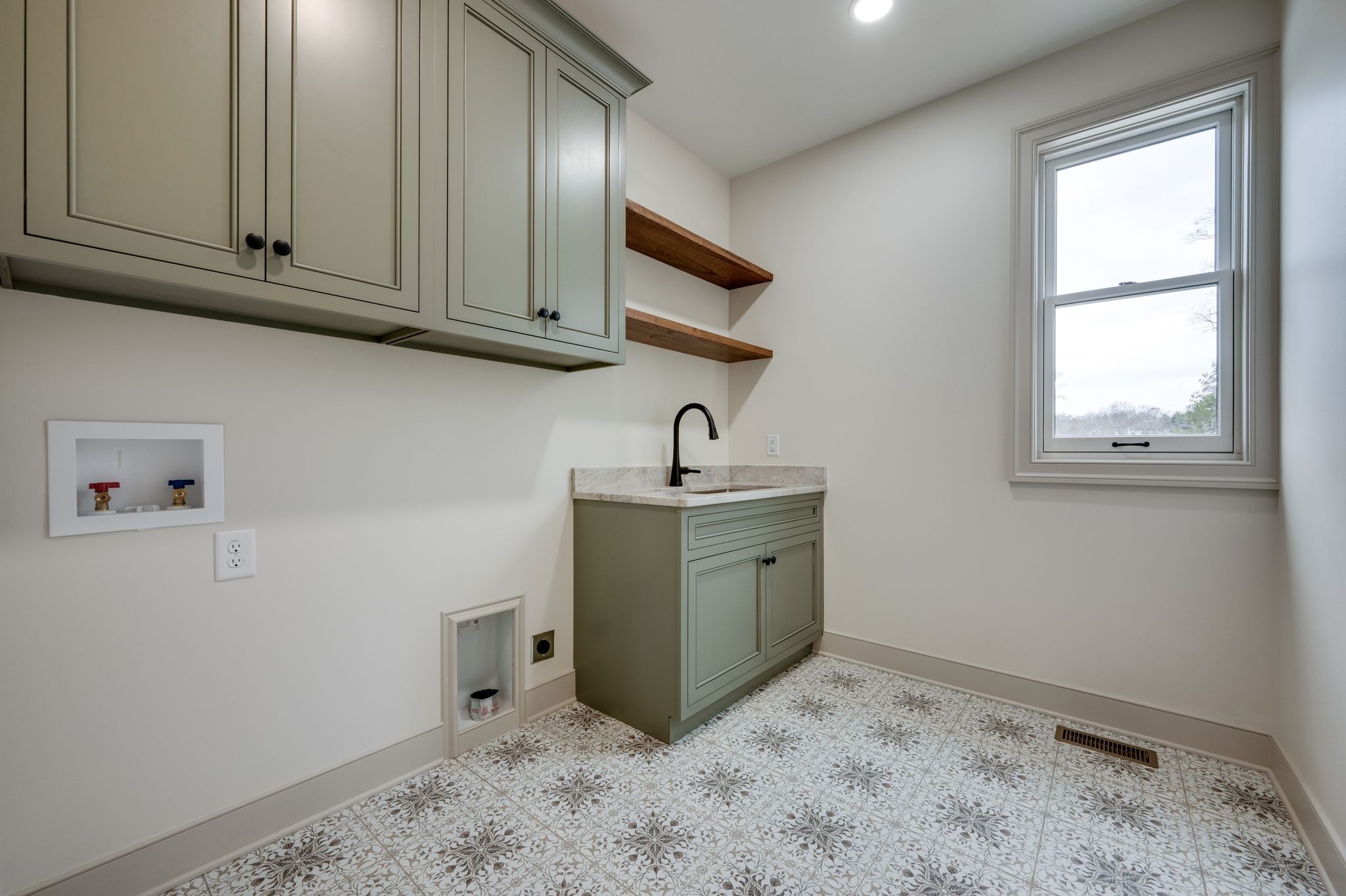 924 Hafner Road Charlotte, TN 37036 - Photo 59 of 79 a view of a storage & utility room in a kitchen