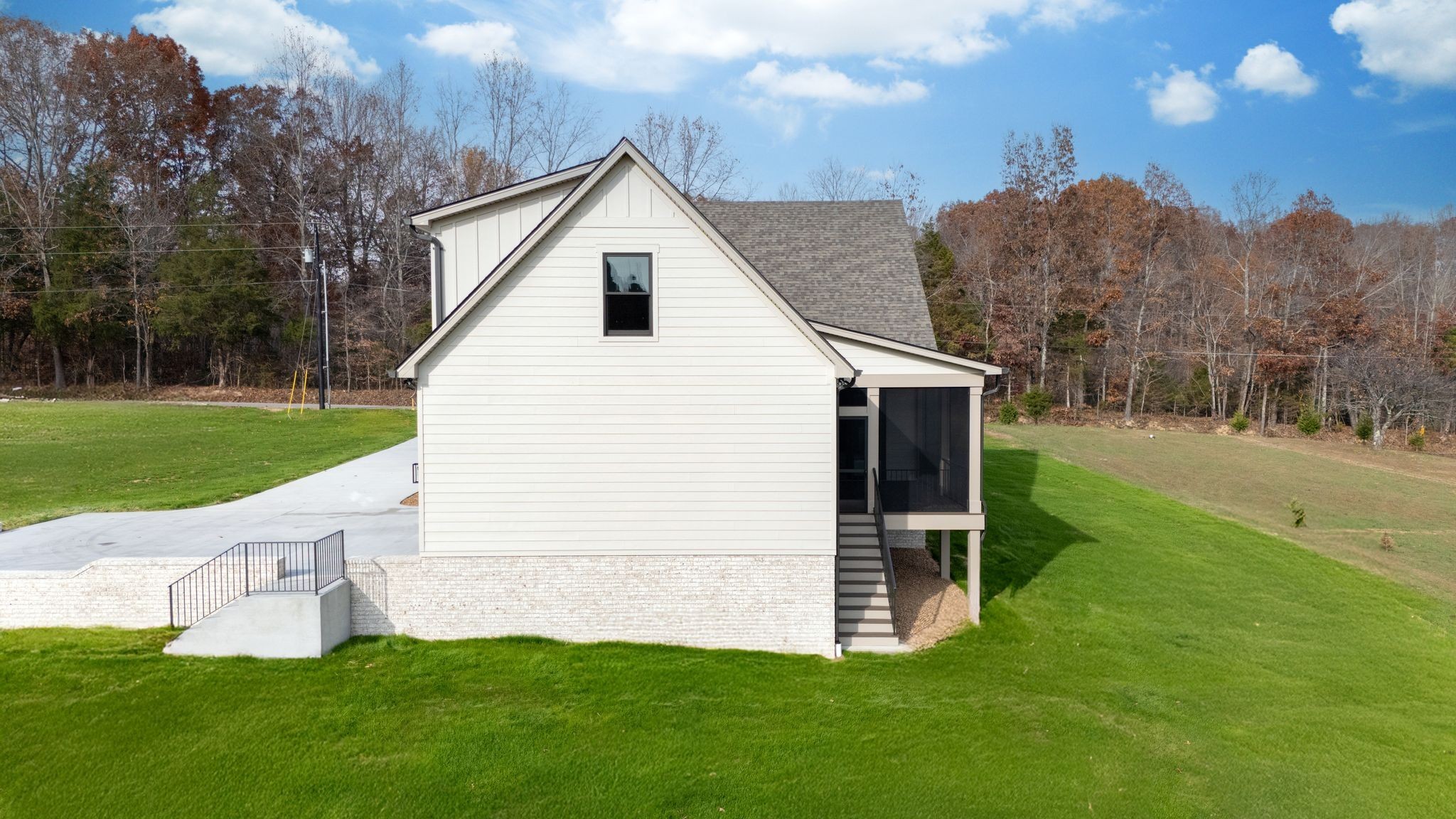924 Hafner Road Charlotte, TN 37036 - Photo 67 of 79 a view of a house with backyard