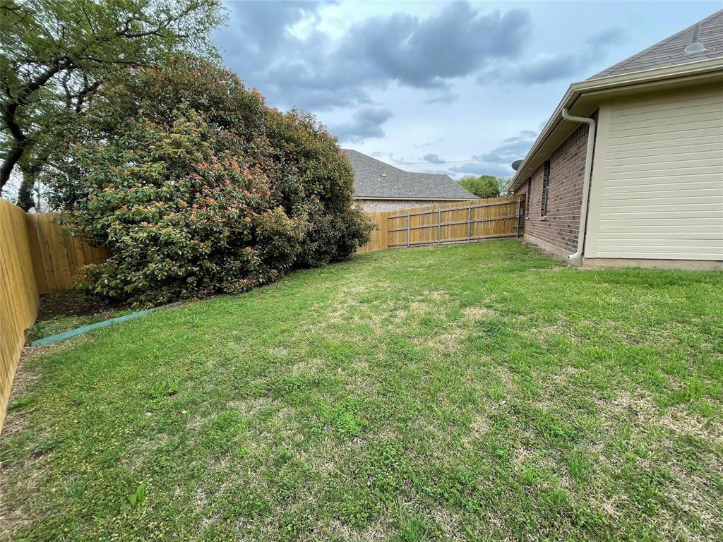 705 Rambling Court Granbury, TX 76049 - Photo 15 of 16