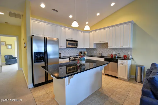 $3,200 | 314 Sea Star Circle, Unit 314, Surf City, NC 28445