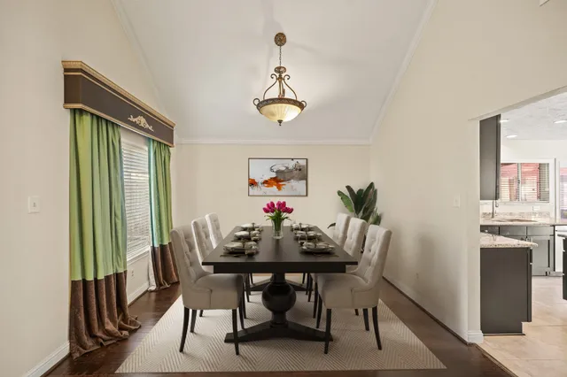 $350,000 | 1641 Beaconshire, Houston, TX 77077