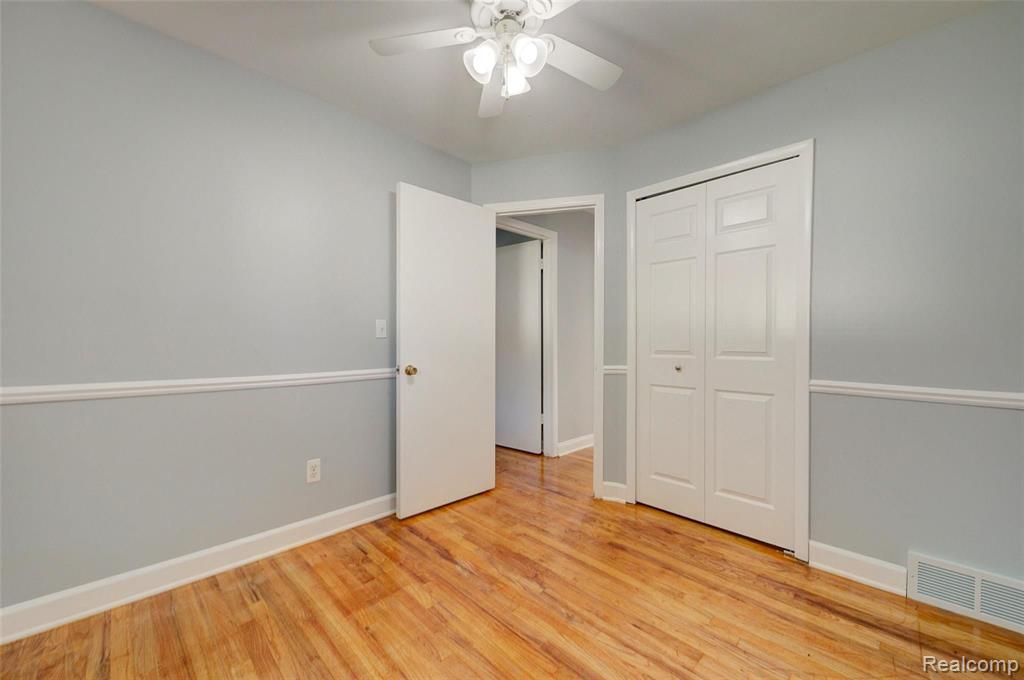6480 Dillon Road Garden City, MI 48135 - Photo 31 of 45