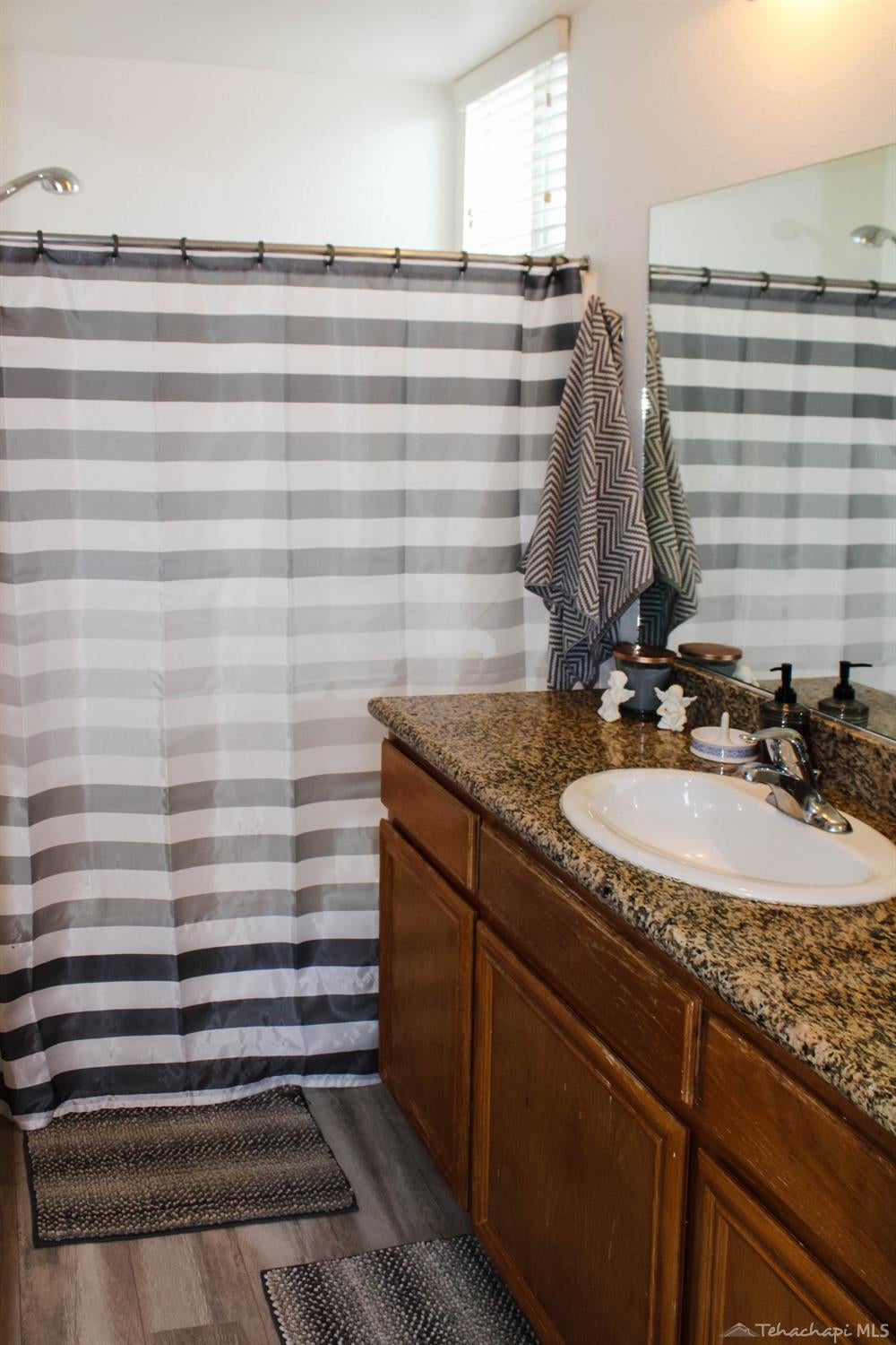 934 Clearview Street Tehachapi, CA 93561 - Photo 9 of 19 Gallery Image 9