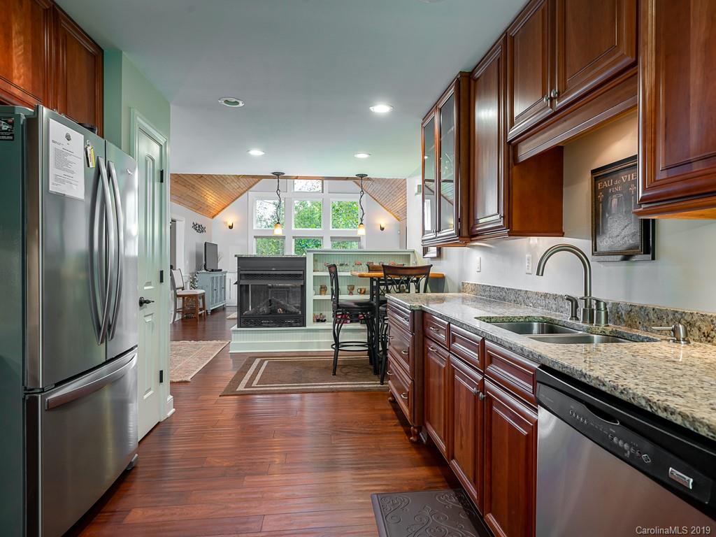 64 Fox Den Road Asheville, NC 28805 - Photo 15 of 41 Gallery Image 15