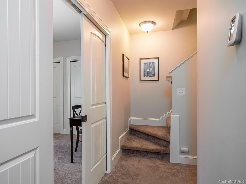 64 Fox Den Road Asheville, NC 28805 - Photo 30 of 41 Gallery Image 30