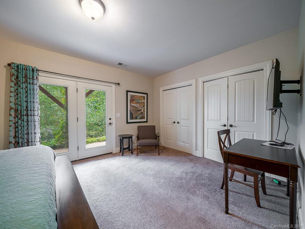 64 Fox Den Road Asheville, NC 28805 - Photo 34 of 41 Gallery Image 34