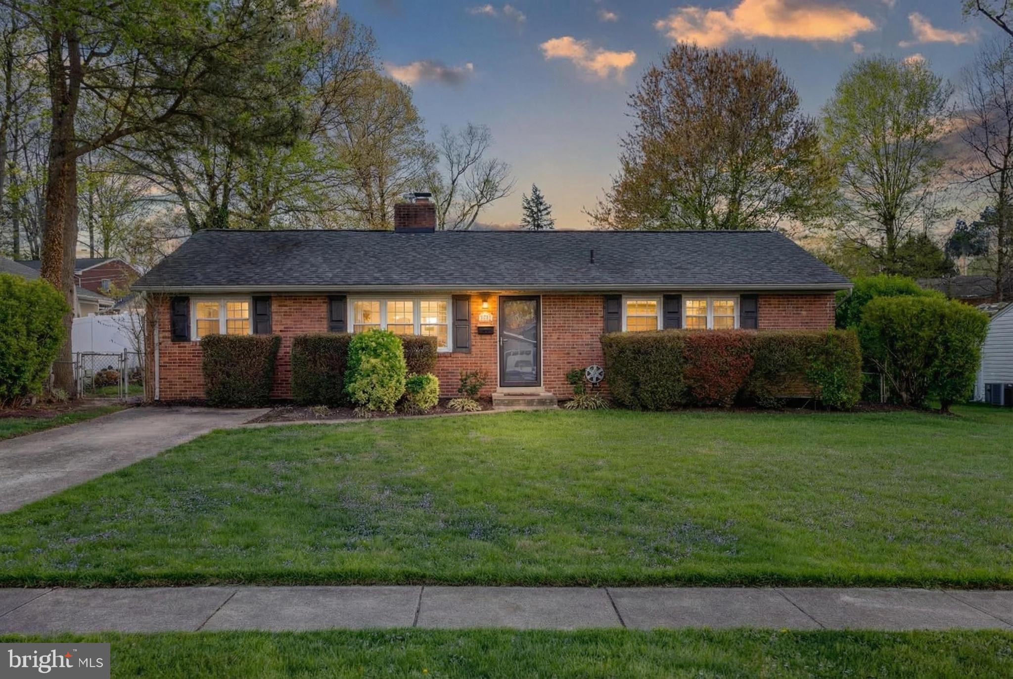 5504 Kathleen Place Springfield, VA 22151 - Photo 2 of 41