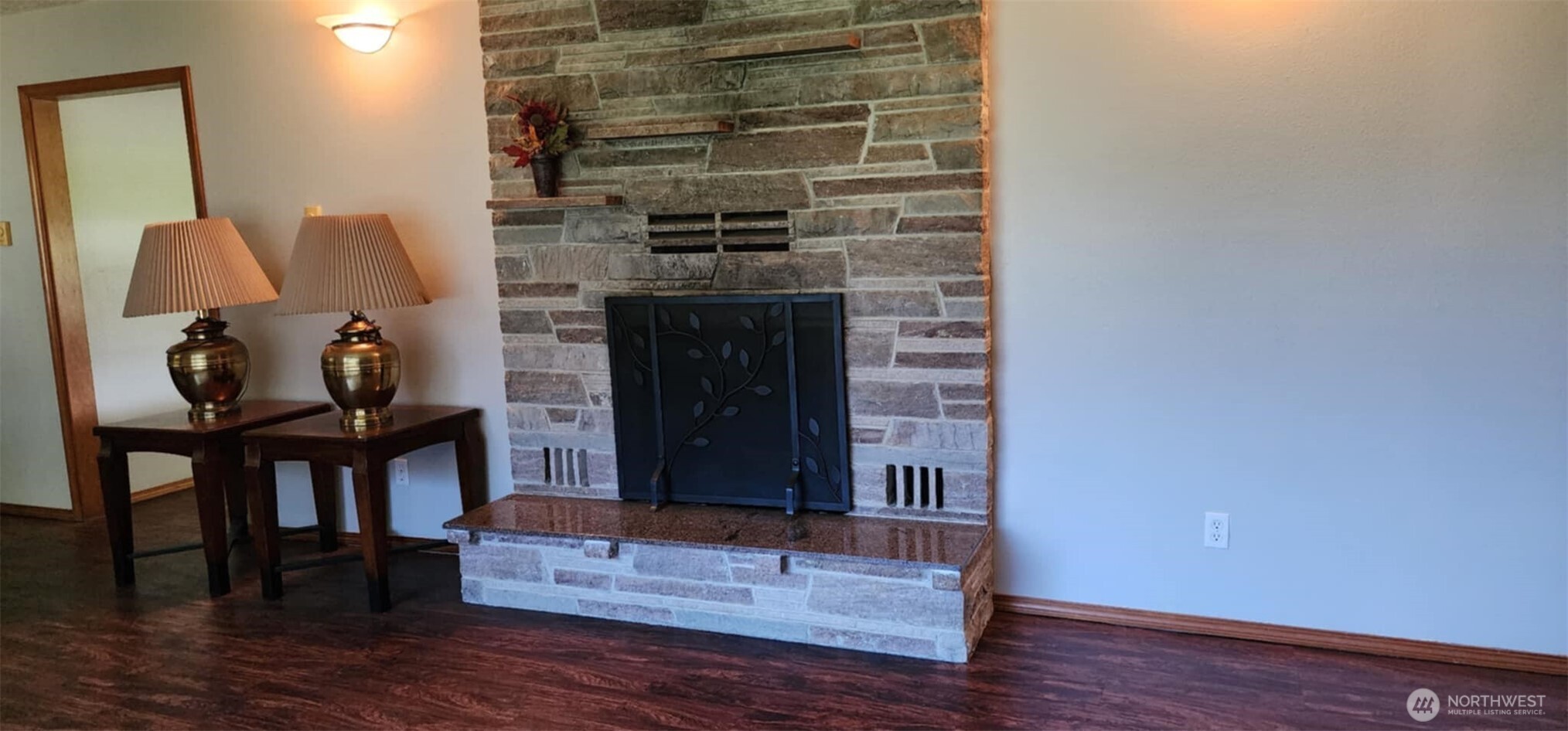 314 Insel Road Woodland, WA 98674 - Photo 17 of 32 a living room with furniture and wooden floor