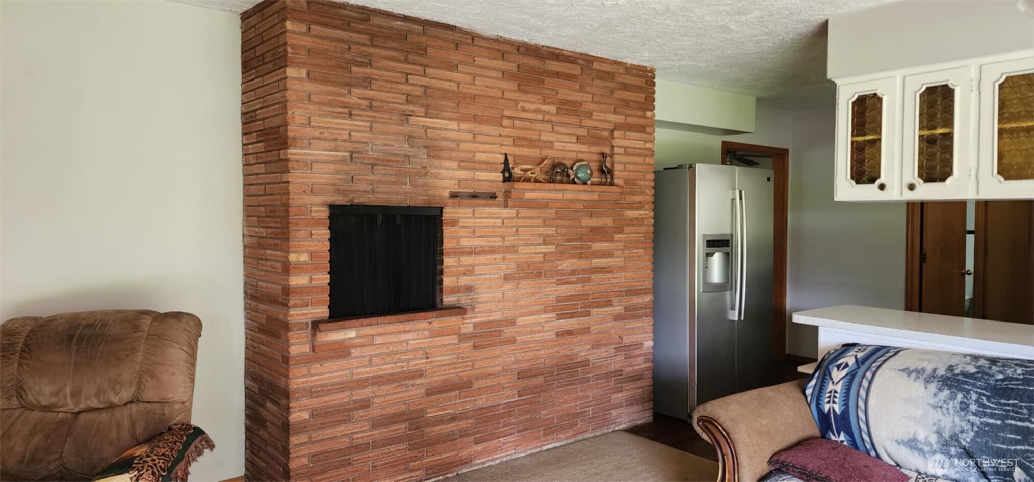 314 Insel Road Woodland, WA 98674 - Photo 20 of 32 a view of entryway with furniture