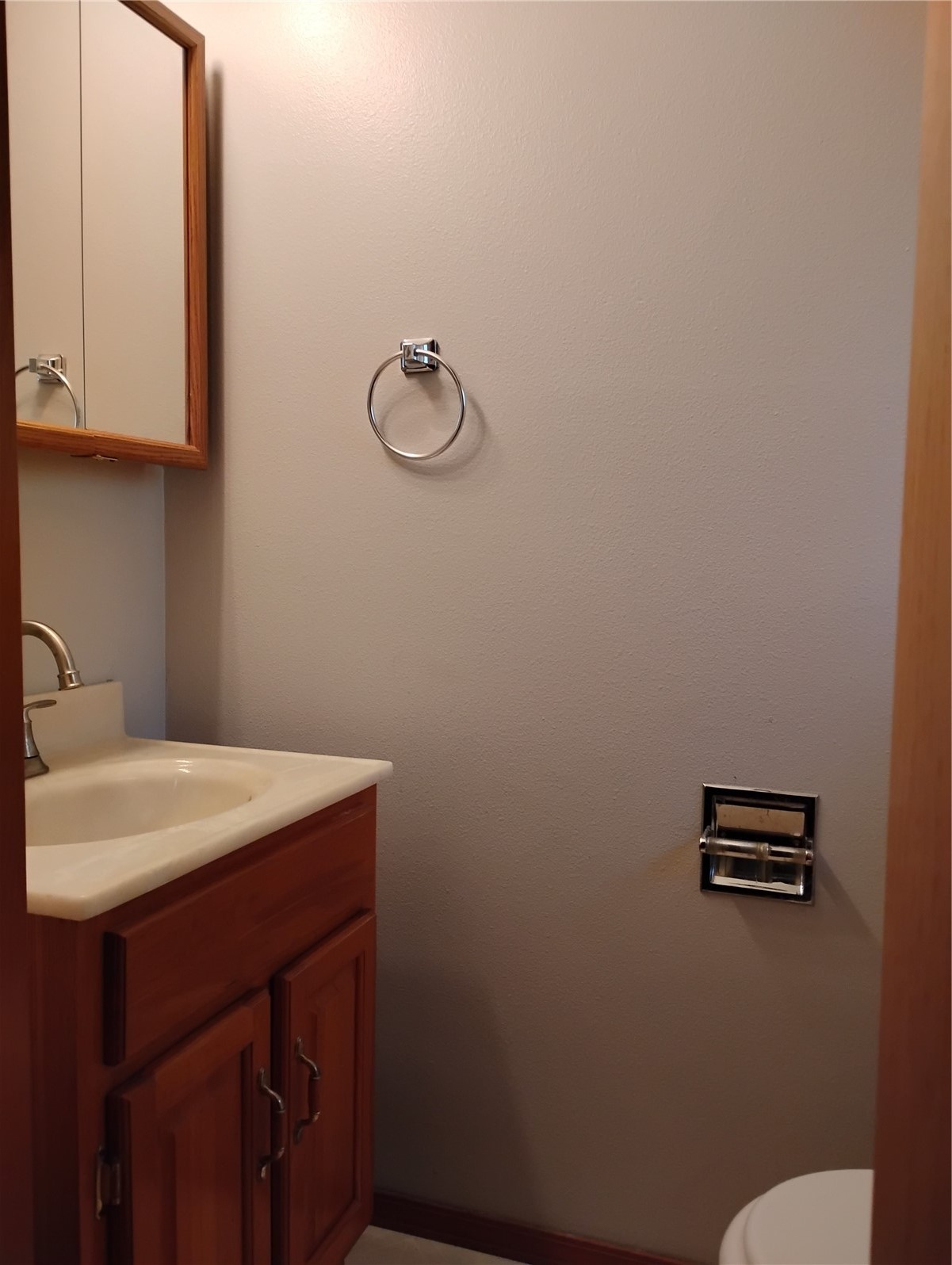 314 Insel Road Woodland, WA 98674 - Photo 29 of 32 a bathroom with a sink vanity and toilet
