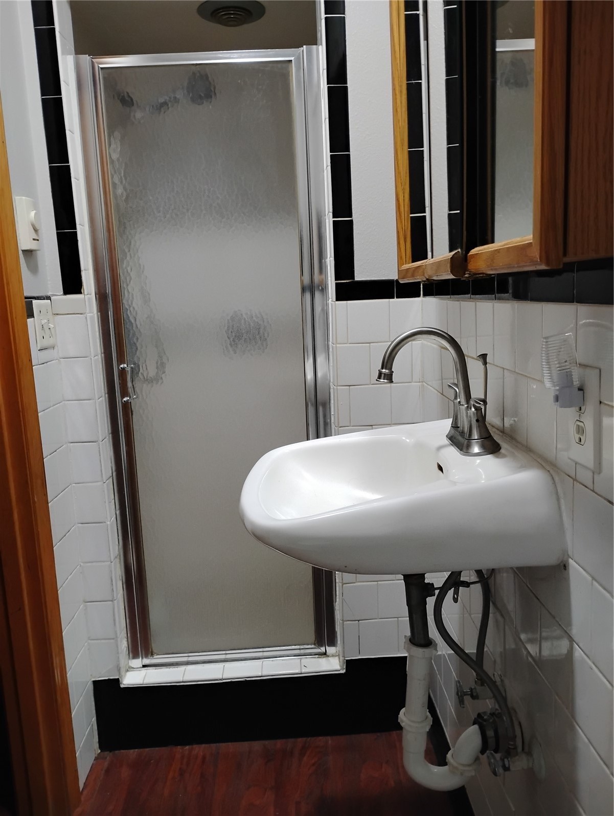 314 Insel Road Woodland, WA 98674 - Photo 32 of 32 a bathroom with a sink and a mirror