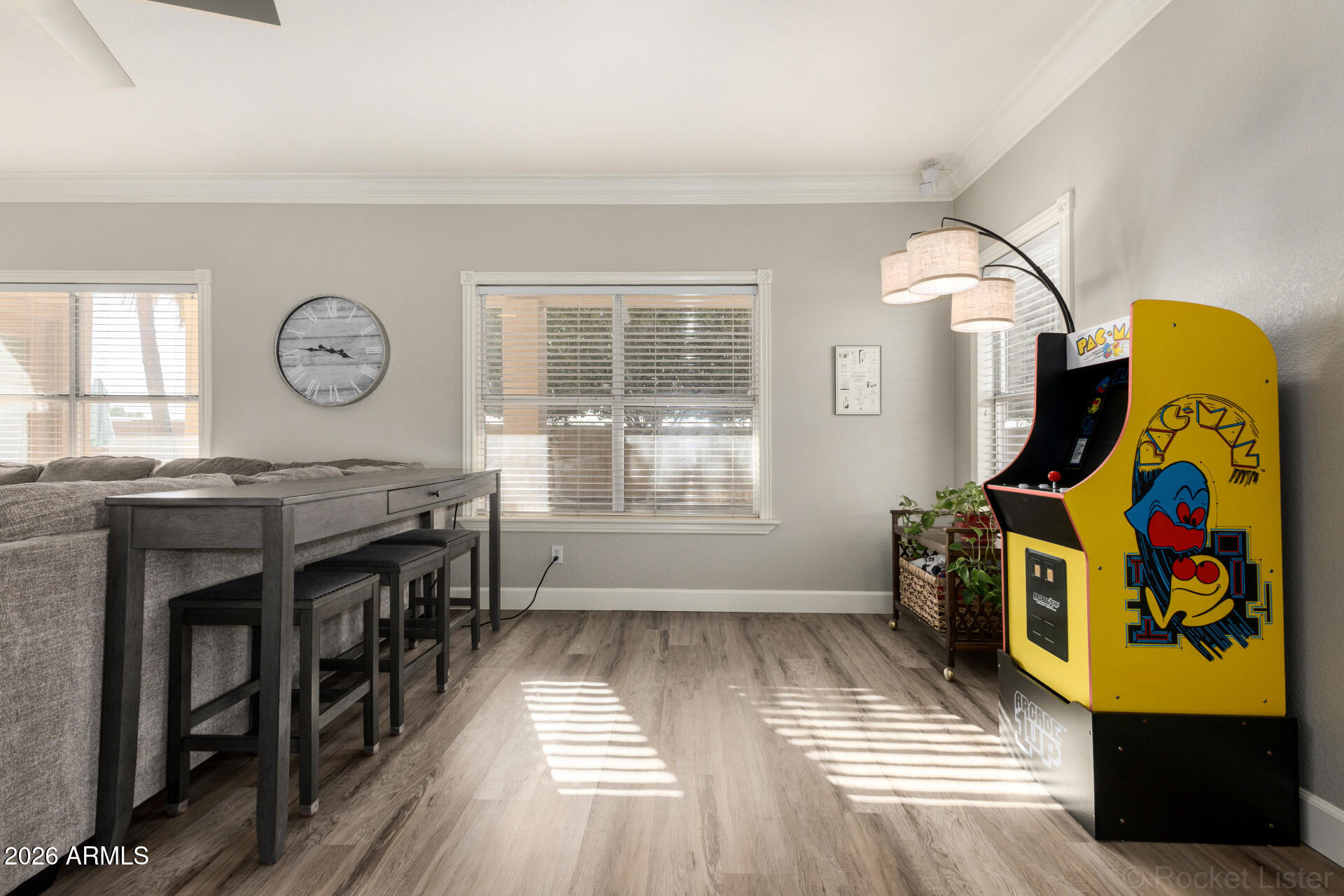 314 South Sandstone Street Gilbert, AZ 85296 - Photo 22 of 58 a living room with furniture and a table
