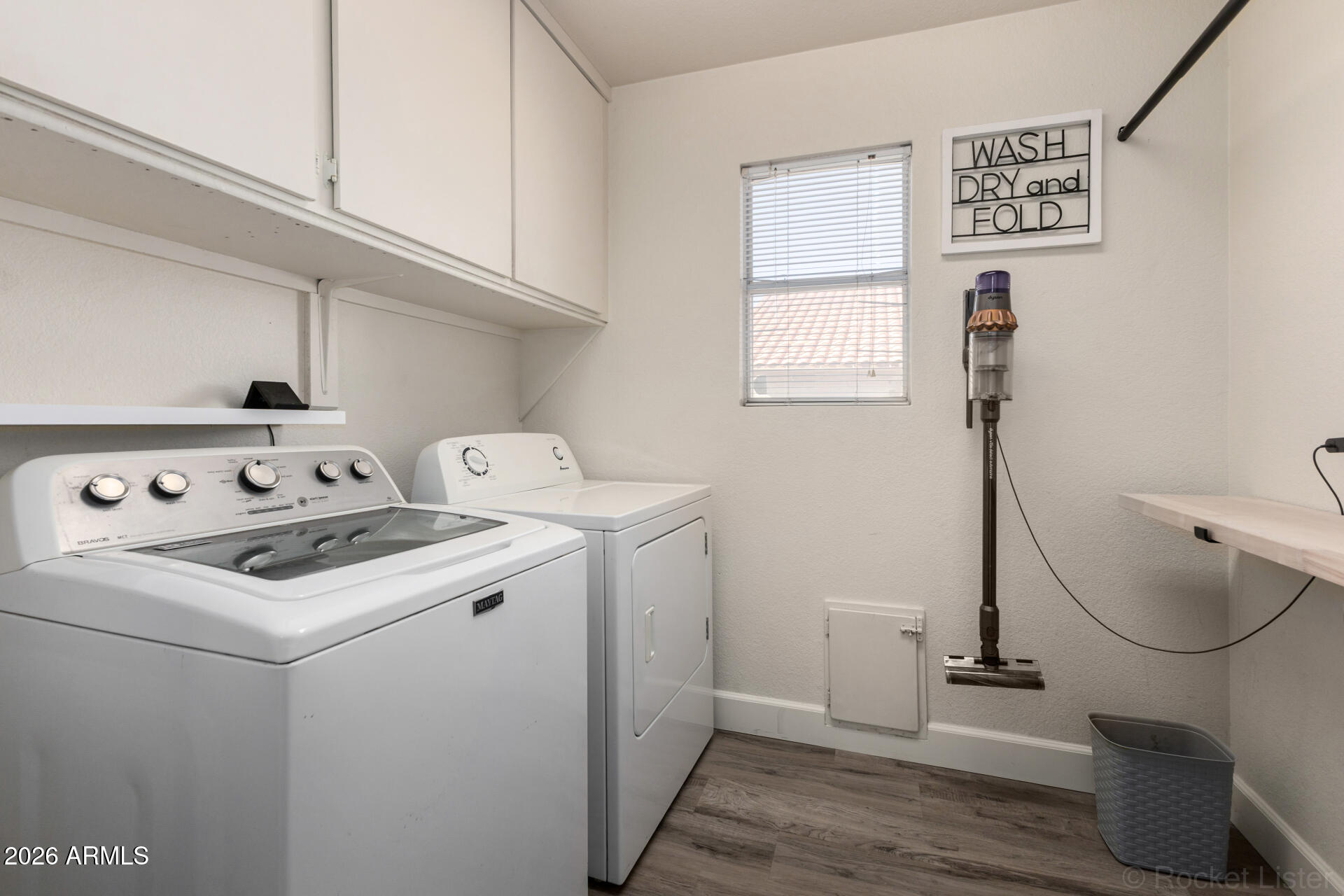 314 South Sandstone Street Gilbert, AZ 85296 - Photo 45 of 58 a utility room with dryer and washer