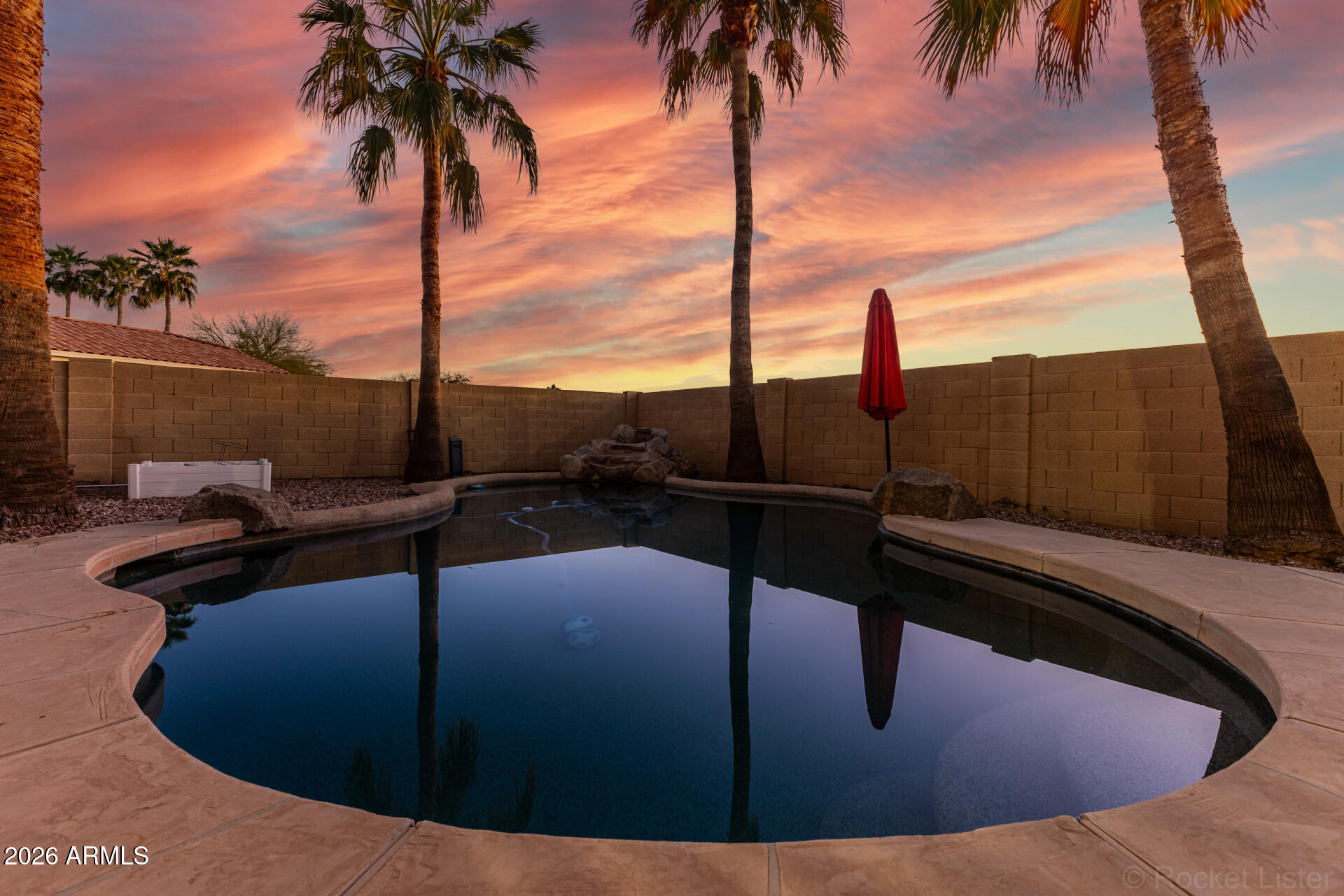 314 South Sandstone Street Gilbert, AZ 85296 - Photo 5 of 58 a view of outdoor space with pool table