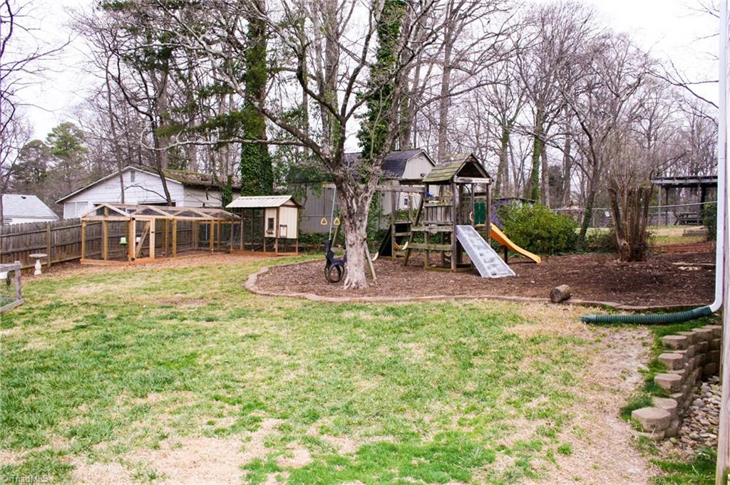 1920 Independence Road Greensboro, NC 27408 - Photo 27 of 28 Gallery Image 27