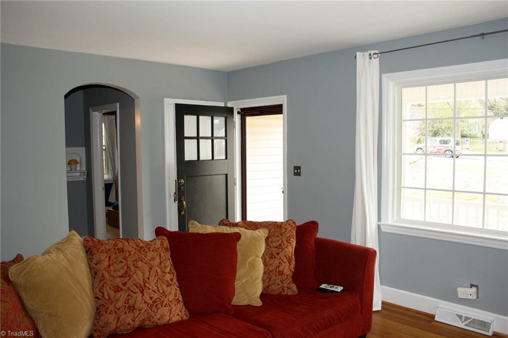 1920 Independence Road Greensboro, NC 27408 - Photo 6 of 28 Gallery Image 6