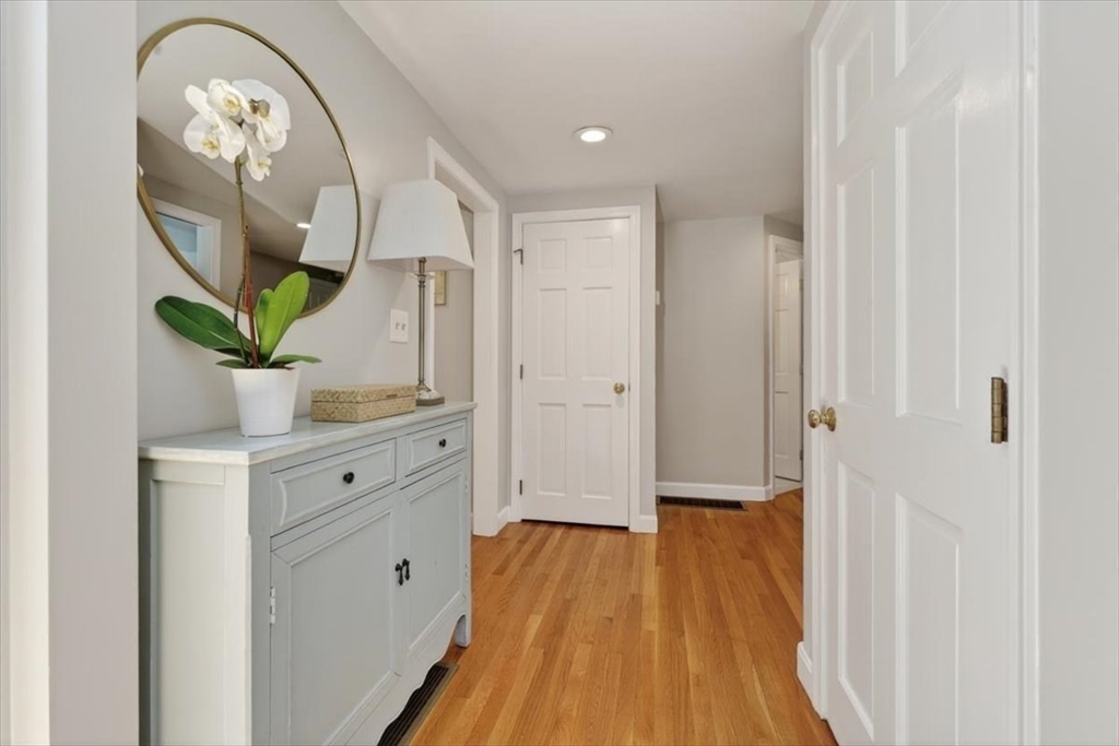 178 Main Street Hanover, MA 02339 - Photo 14 of 28