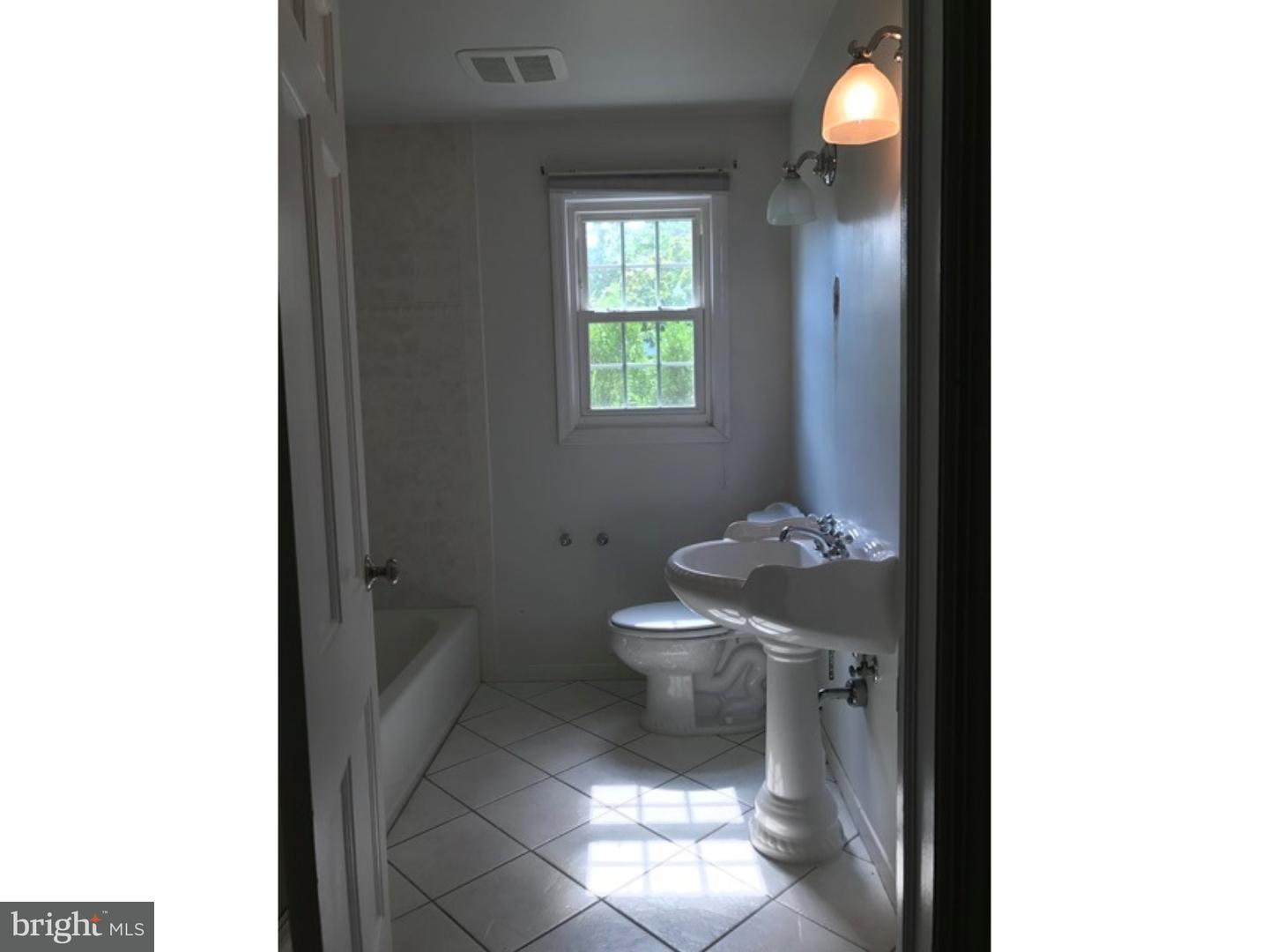 11 Mansfield Road Trenton, NJ 08628 - Photo 12 of 19