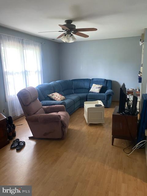 704 Falconer Road Joppa, MD 21085 - Photo 5 of 7 Living Room