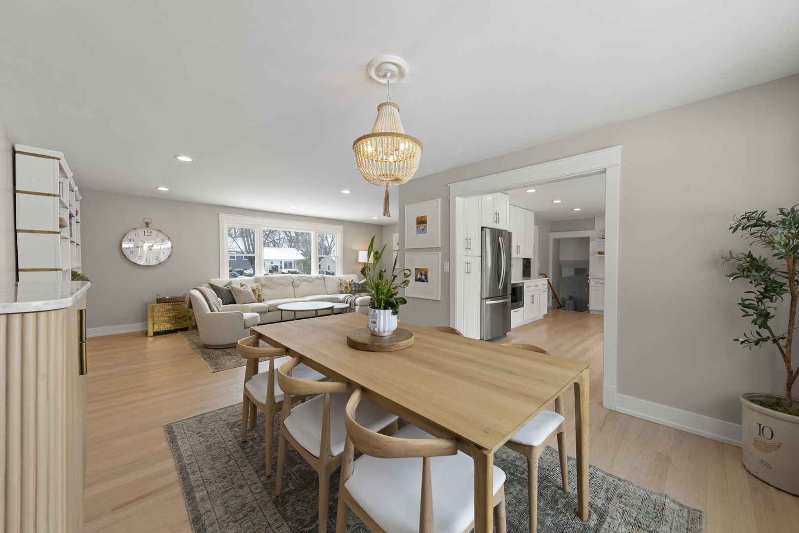 25W712 Chieftain Lane Wheaton, IL 60189 - Photo 7 of 39