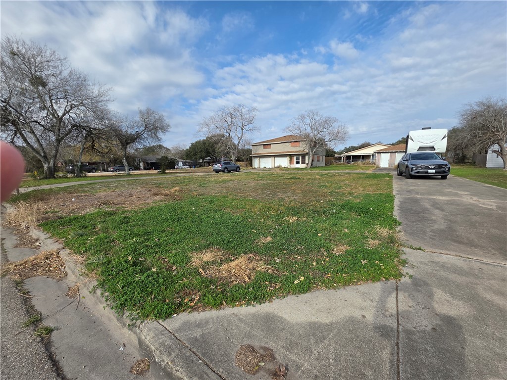 1419 Cook Avenue Odem, TX 78370 - Photo 6 of 39