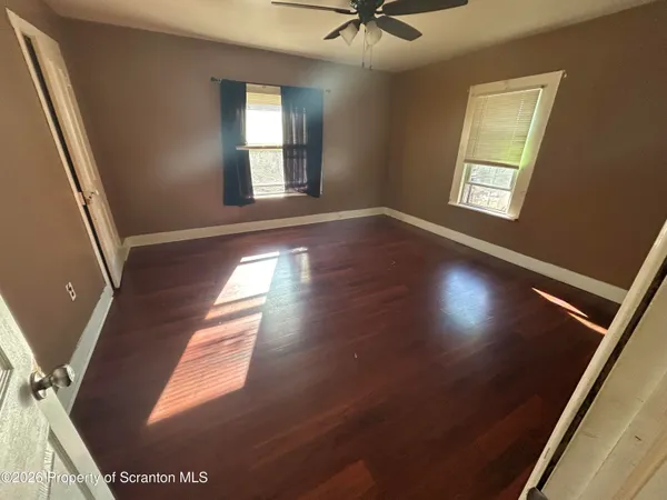 $1,500 | 945 Woodlawn Street, Scranton, PA 18509