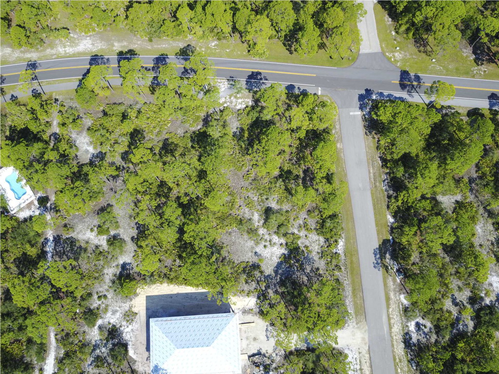 1656 Guava Trail Eastpoint, FL 32328 - Photo 4 of 16