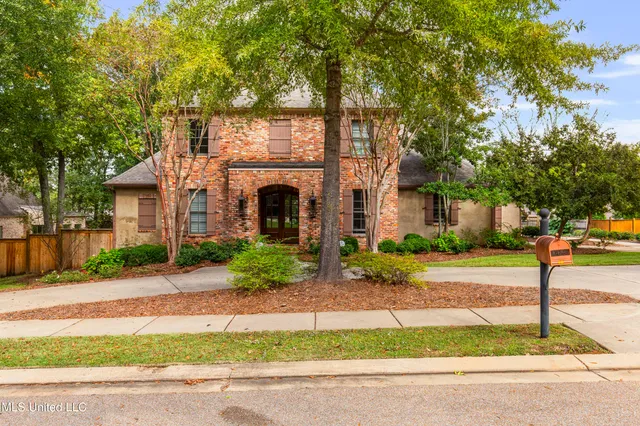 $825,000 | 106 Fenwick Circle, Madison, MS 39110