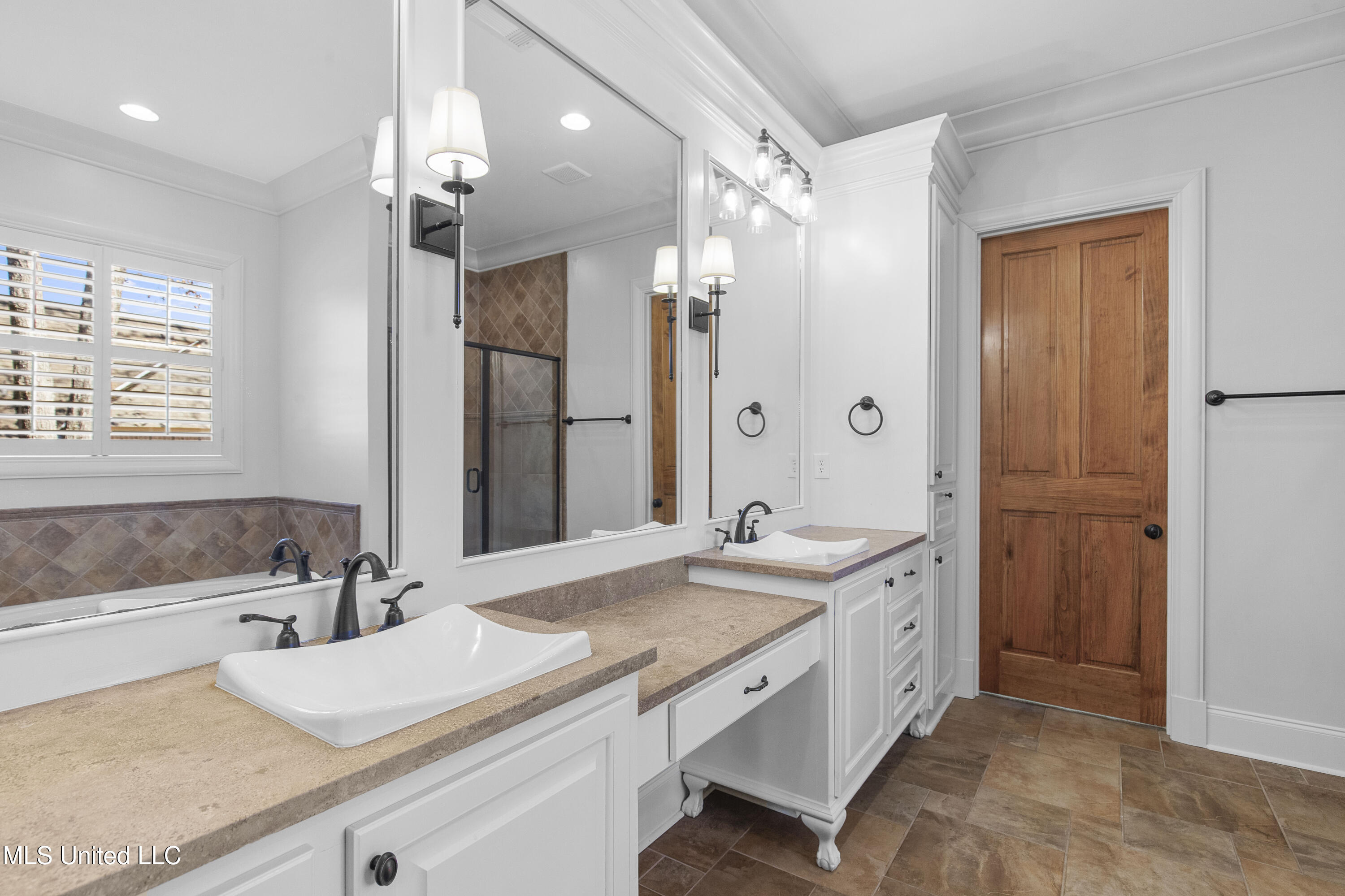 106 Fenwick Circle Madison, MS 39110 - Photo 47 of 115 106 Fenwick-49