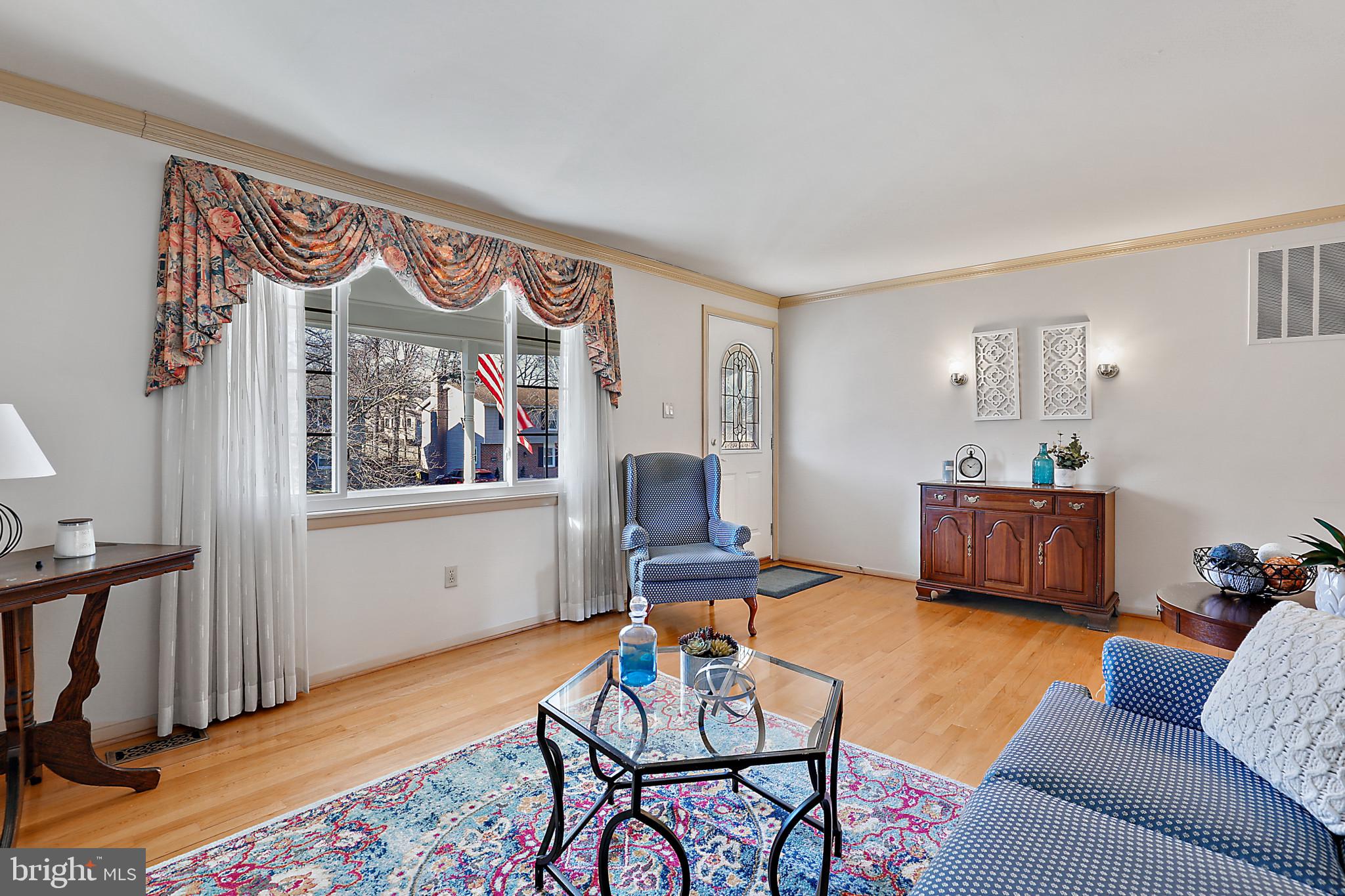 511 Bathurst Road Catonsville, MD 21228 - Photo 7 of 38