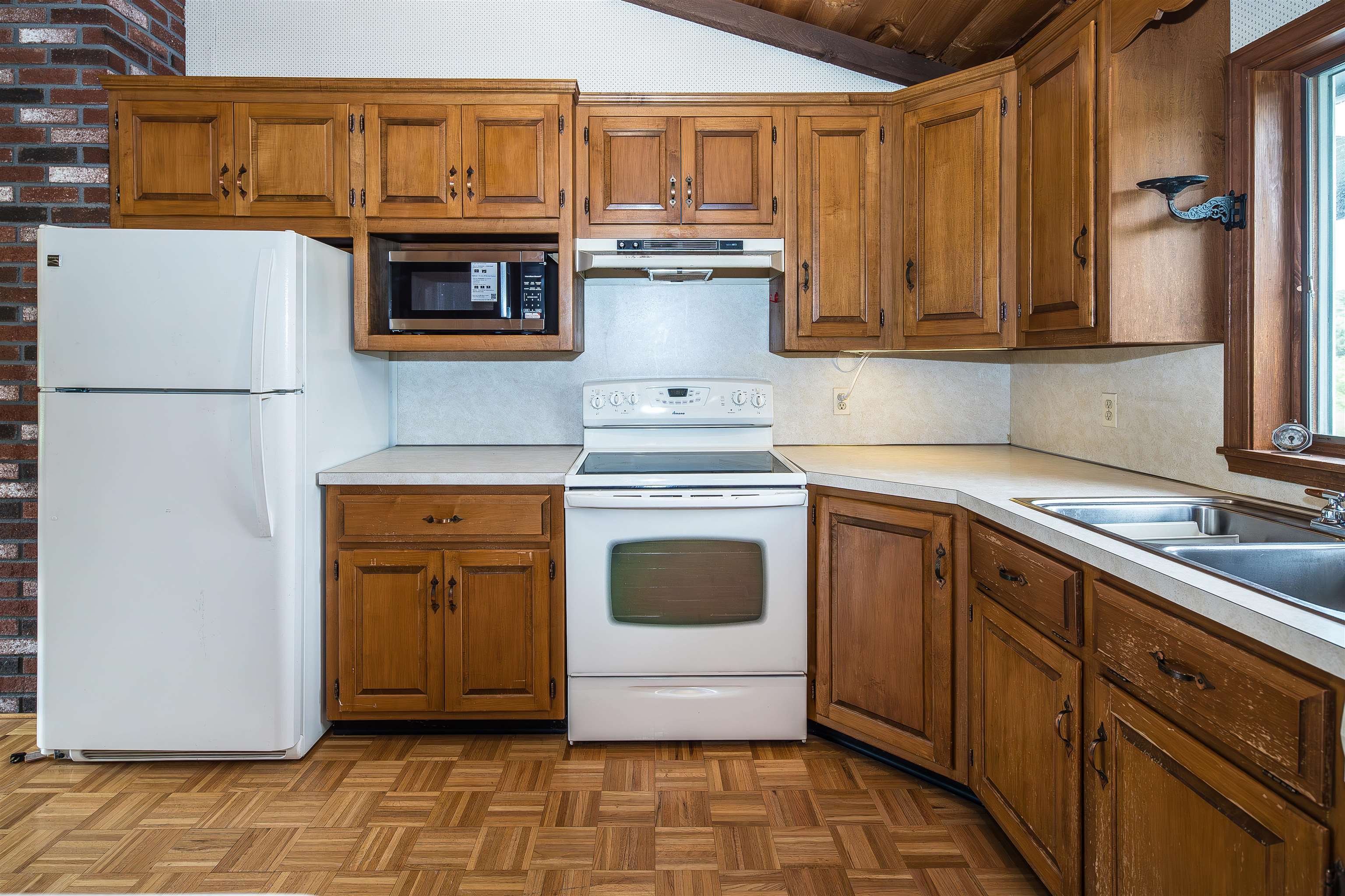 2086 Walker Mountain Road Clarendon, VT 05777 - Photo 20 of 38