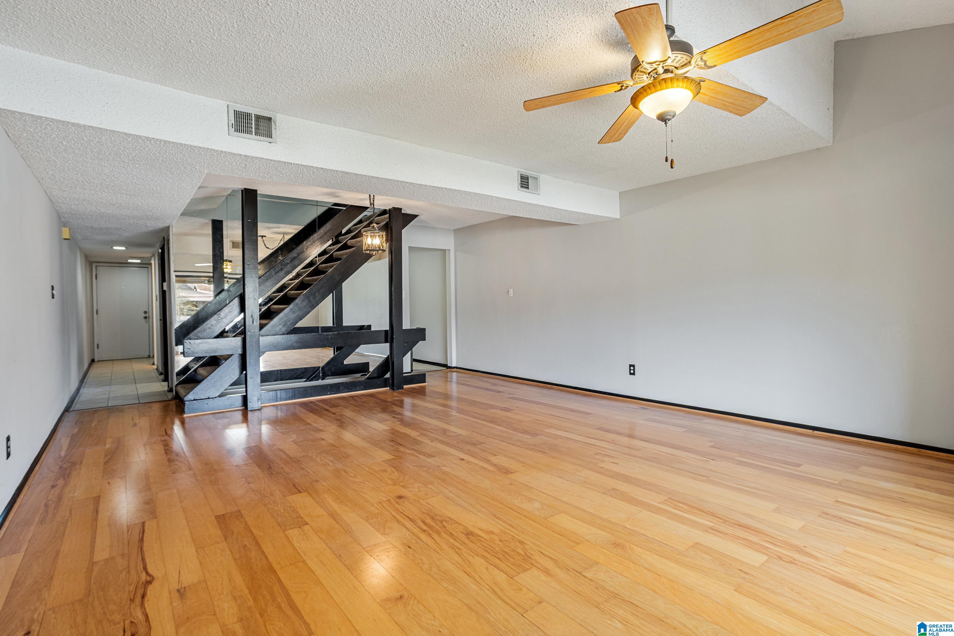 304 Running Brook Road, Unit 304 Hoover, AL 35226 - Photo 4 of 28 Gallery Image 4