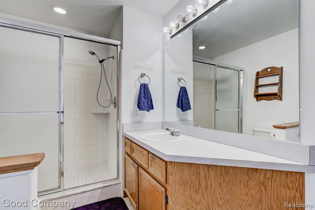1509 Hampton Road Mount Clemens, MI 48043 - Photo 22 of 44