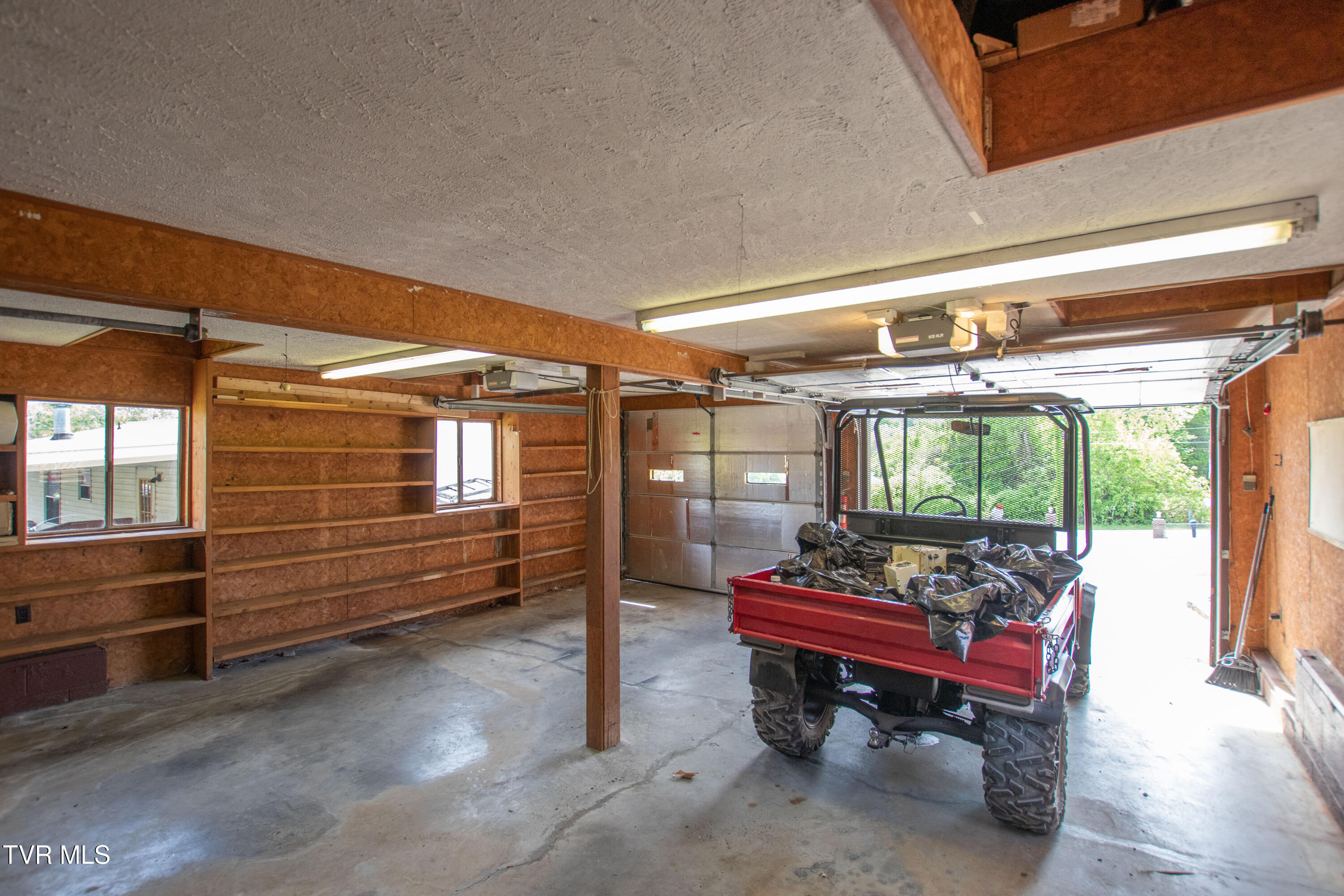917 Painter Creek Road Bristol, TN 37620 - Photo 62 of 86 2 Car Garage