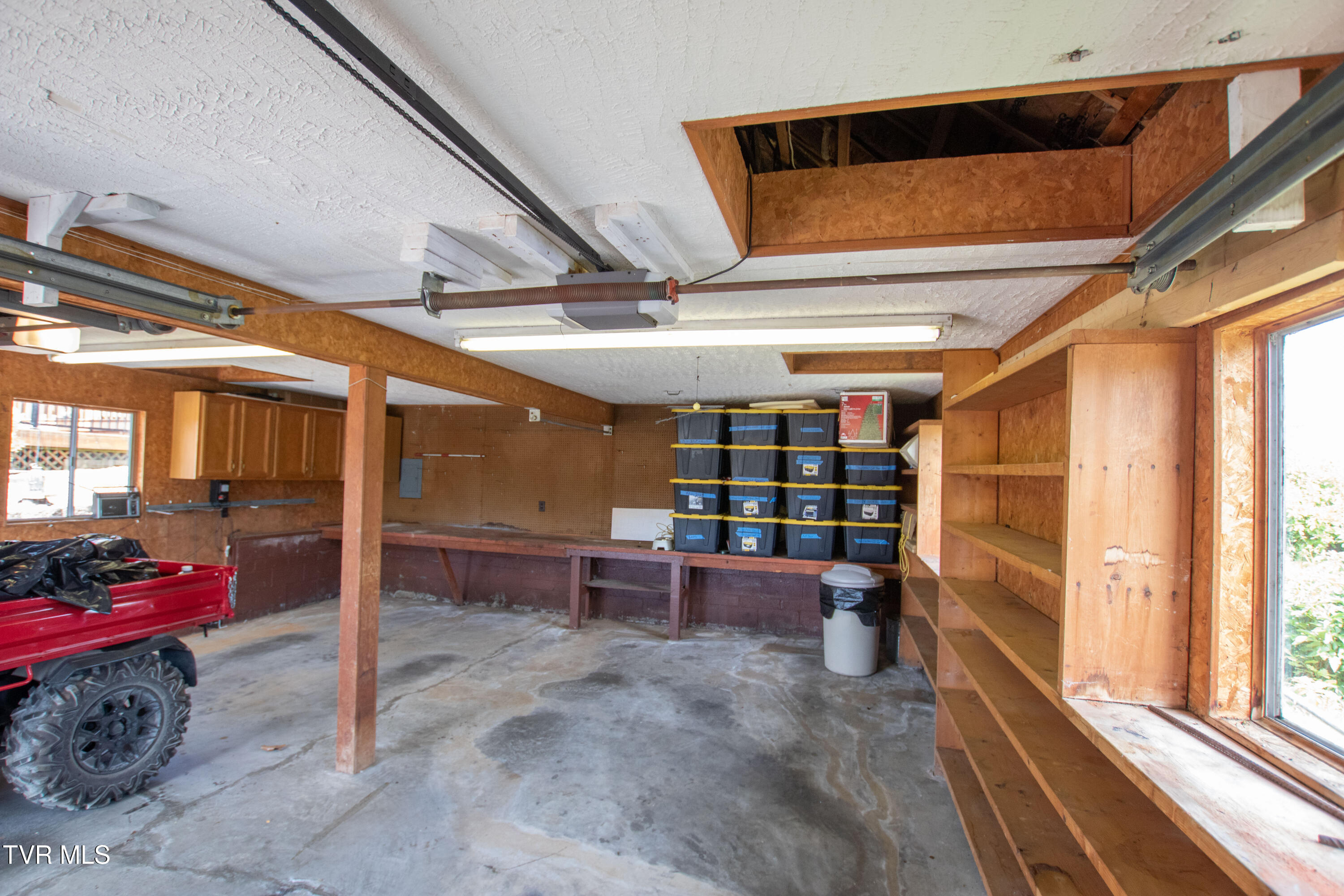 917 Painter Creek Road Bristol, TN 37620 - Photo 64 of 86 2 Car Garage